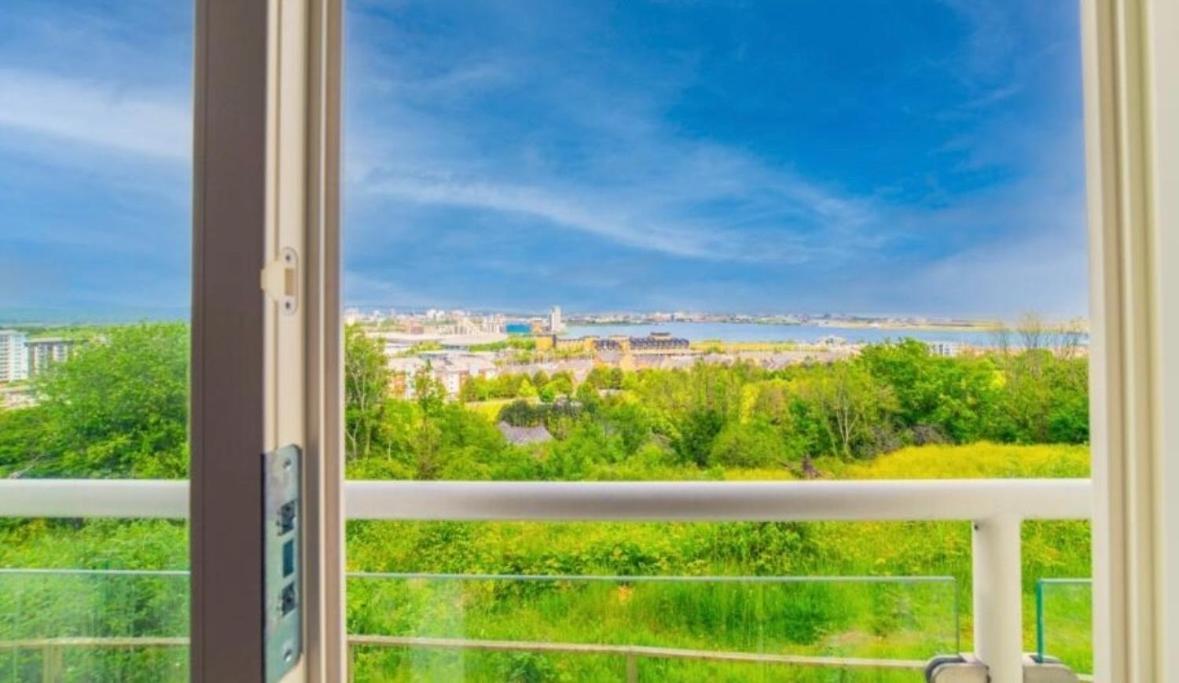 Trem Elai 4 Bed Townhouse With Spectacular Views 4 Miles From Centre 10mins By Train *